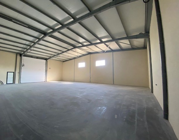 LOCATION LOCAL D'ACTIVITE 300M² A VEDENE 