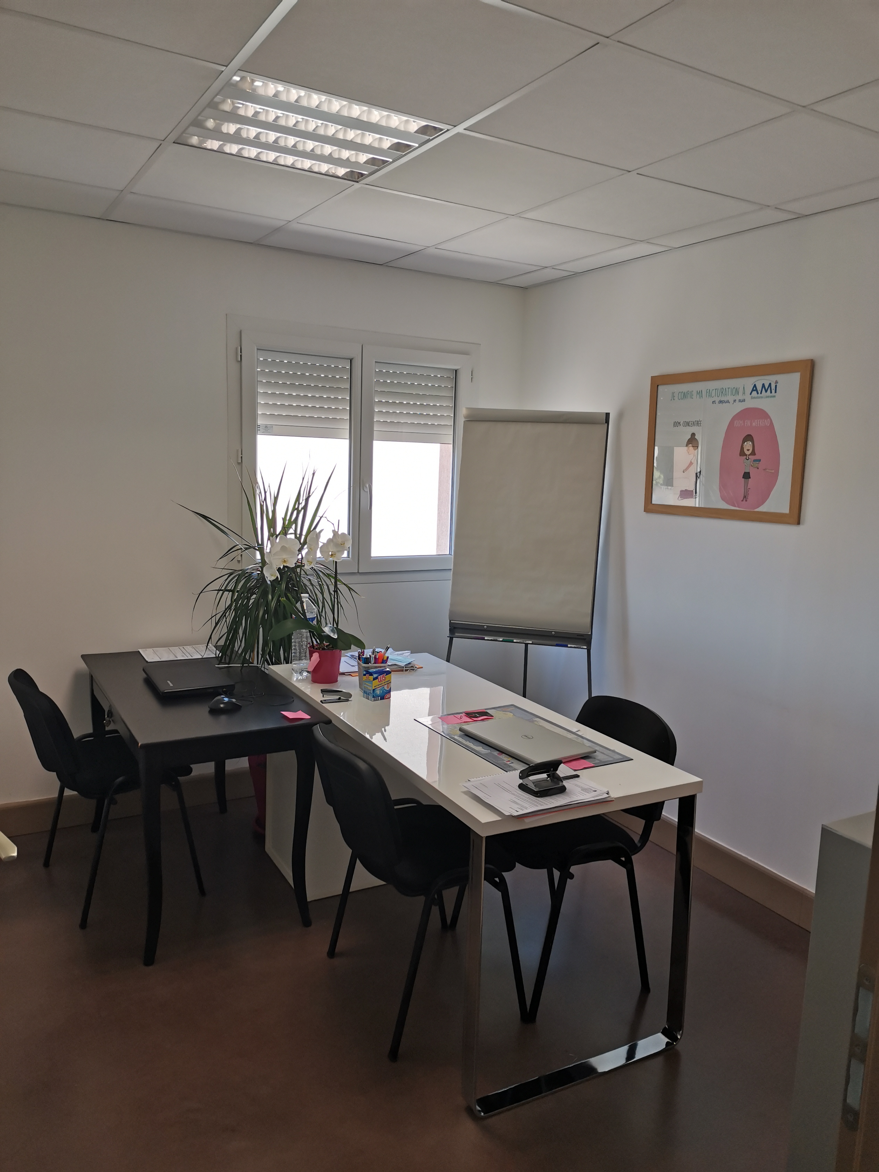 LOCATION BUREAUX 53M² A VEDENE