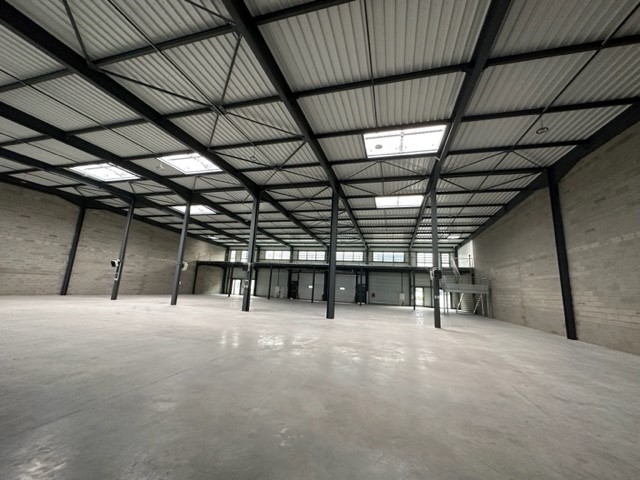 LOCATION LOCAL D'ACTIVITE 270M² A VEDENE