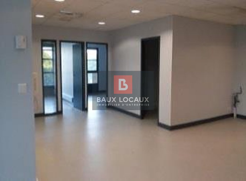 BUREAUX à Louer