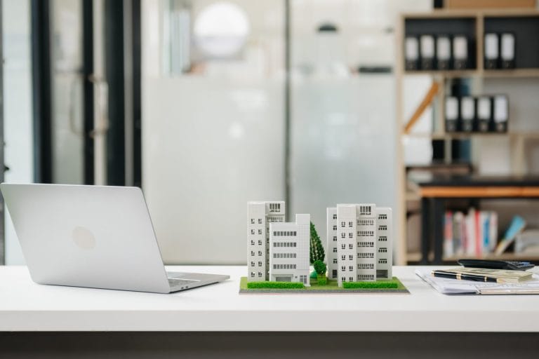 Achat local professionnel proche zone d’activités avec Baux Locaux Immobilier