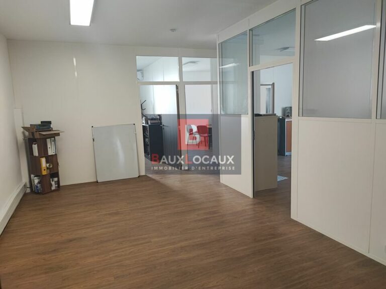 Bureaux à louer à Salon De Provence de 141 m²