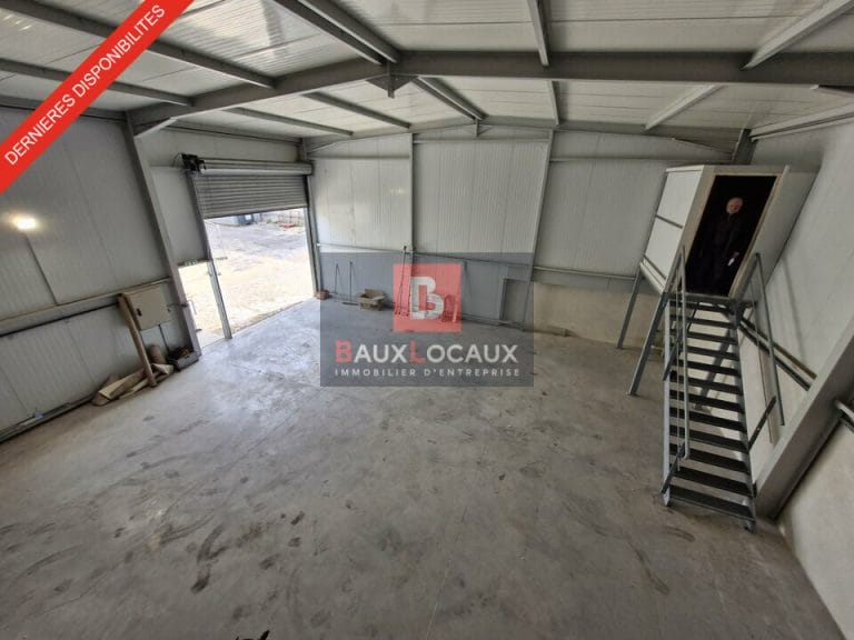 MIXTE ACTIVITES-BUREAUX à LOUER