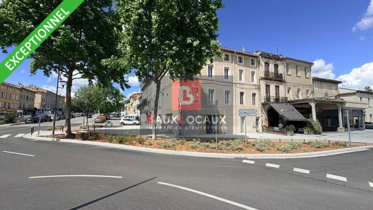 Locaux commerciaux à louer à Carpentras de 125 m²