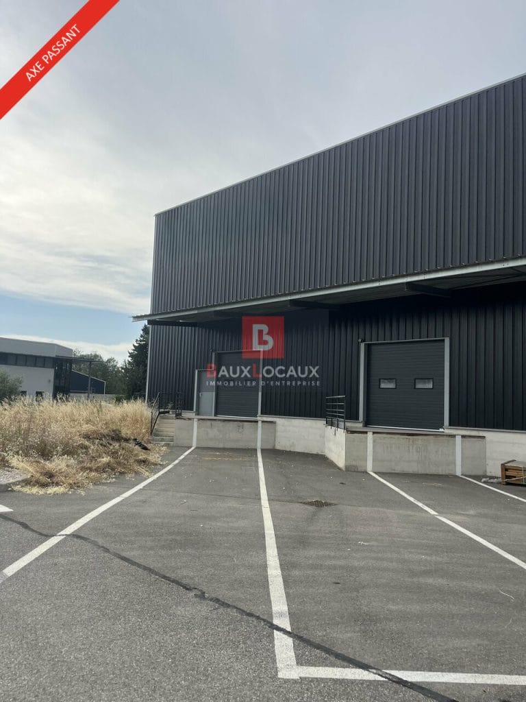 Entrepôt / Logistique & Locaux d'activité à louer à Caumont-Sur-Durance de 410 m²