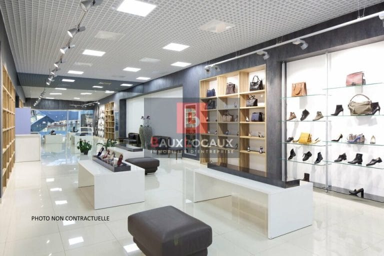 Locaux commerciaux à vendre à Salon De Provence de 60 m²