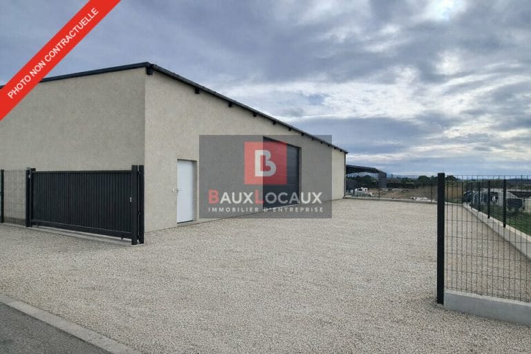 Entrepôt / Logistique & Locaux d'activité à louer à Carpentras de 370 m²