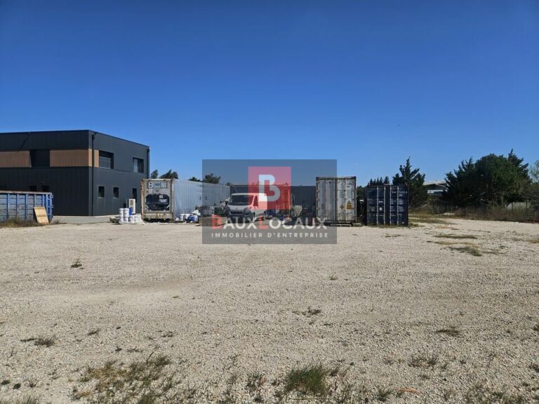 Terrains à louer à Arles de 4508 m²