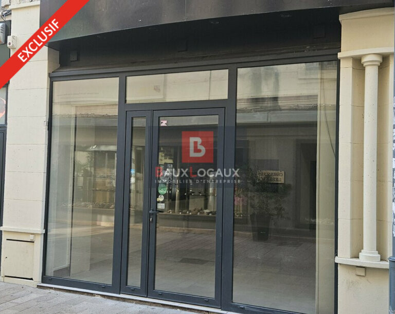 Locaux commerciaux à louer à Carpentras de 140 m²