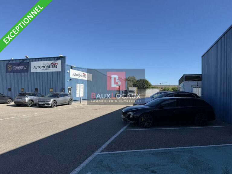 Locaux commerciaux à vendre à Avignon de 2100 m²