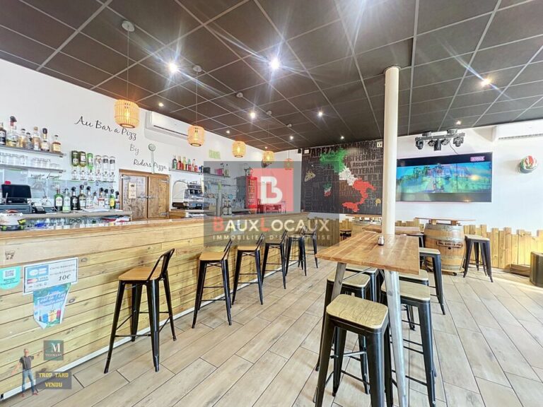 Fonds de commerce à vendre à Sénas de 180 m²