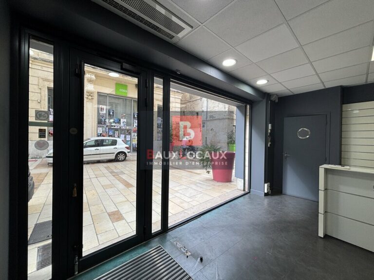 Locaux commerciaux à vendre à Avignon de 130 m²