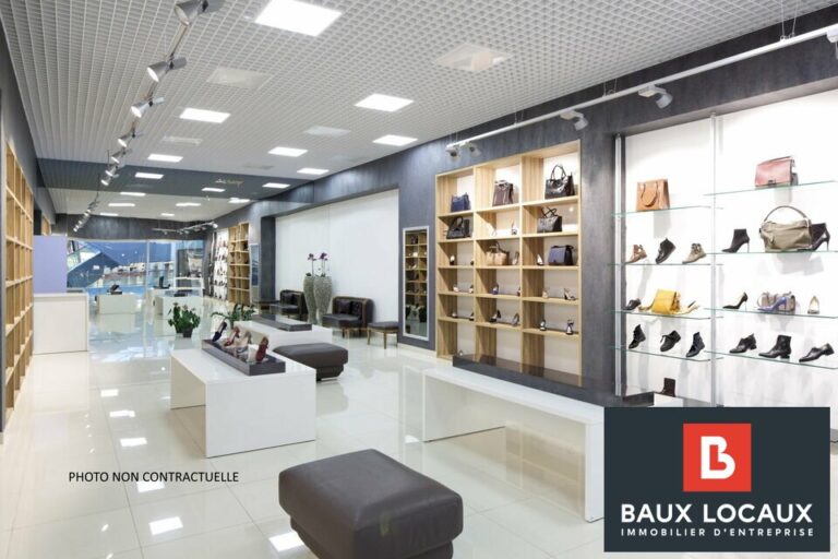 Locaux commerciaux à louer à Orange de 500 m²