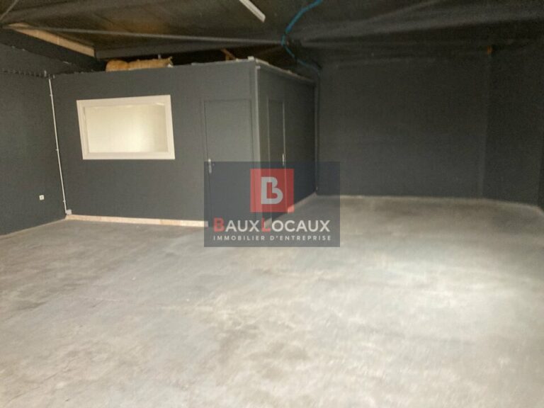 Entrepôt / Logistique & Locaux d’activité à louer à Istres de 115 m²