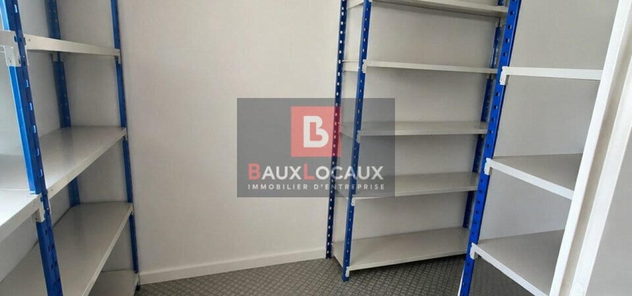 Entrepôt / Logistique & Locaux d'activité à louer à Chateauneuf Les Martigues de 45 m² — photo 3