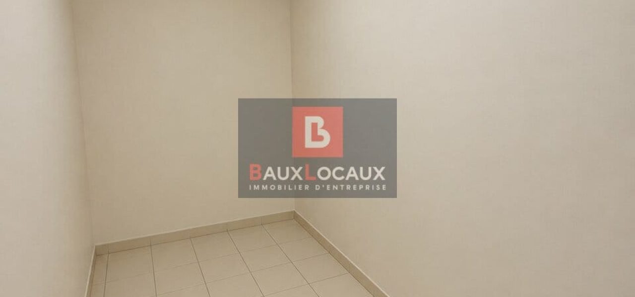 Bureaux à louer à Martigues de 36 m² — photo 3