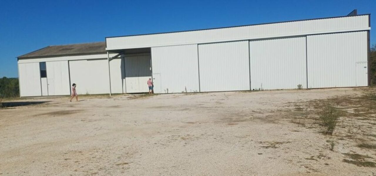 Entrepôt / Logistique & Locaux d'activité à louer à Ners de 1000 m² — photo 4