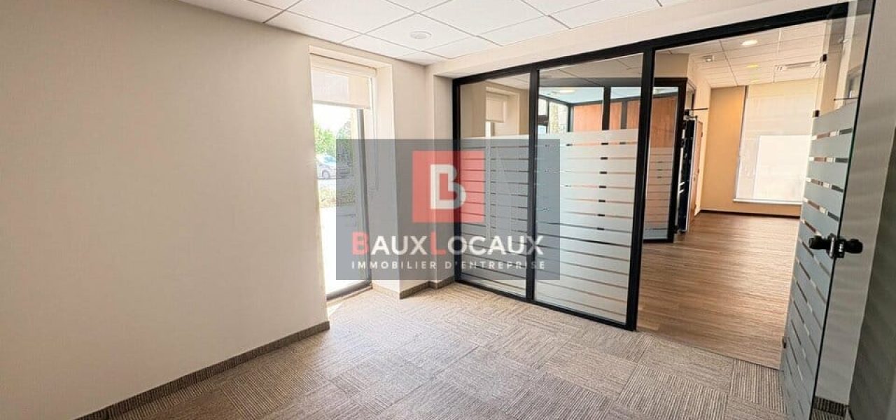 Locaux commerciaux à louer à Carpentras de 125 m² — photo 8