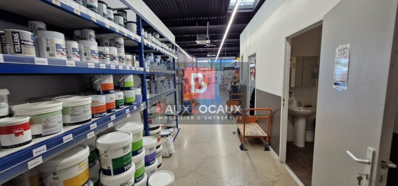 Locaux commerciaux à louer à Chateauneuf Les Martigues de 320 m² — photo 3