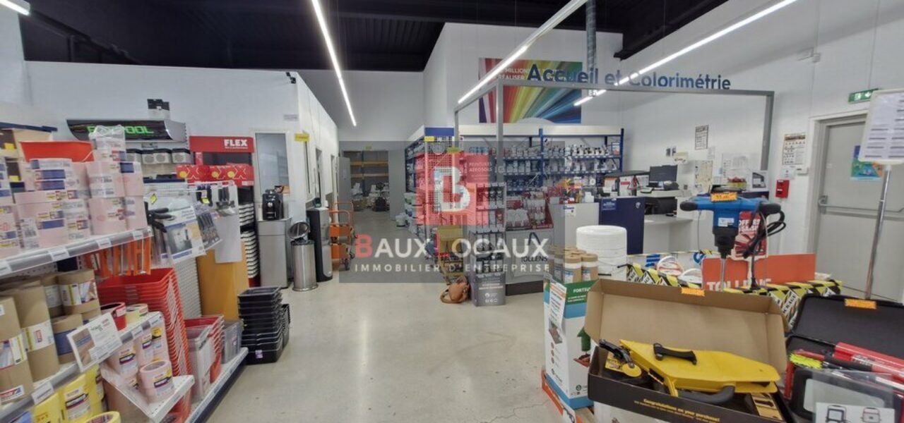 Locaux commerciaux à louer à Chateauneuf Les Martigues de 320 m² — photo 2