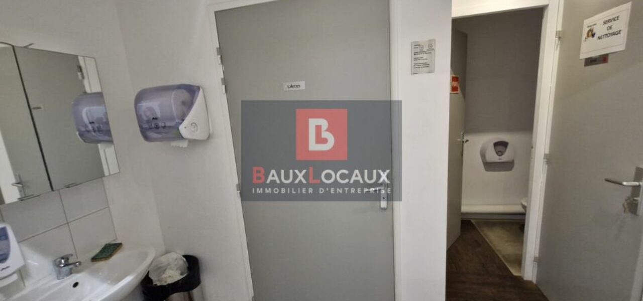 Locaux commerciaux à louer à Chateauneuf Les Martigues de 320 m² — photo 8