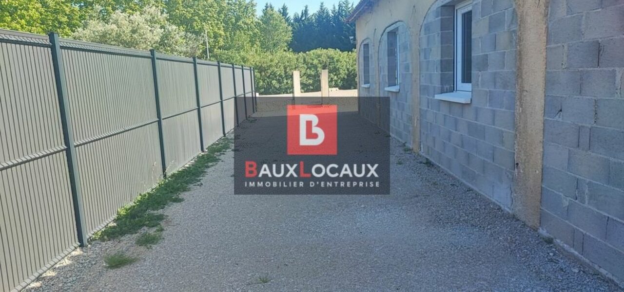 Locaux commerciaux à vendre à Saint-Martin-De-Crau de 79 m² — photo 2