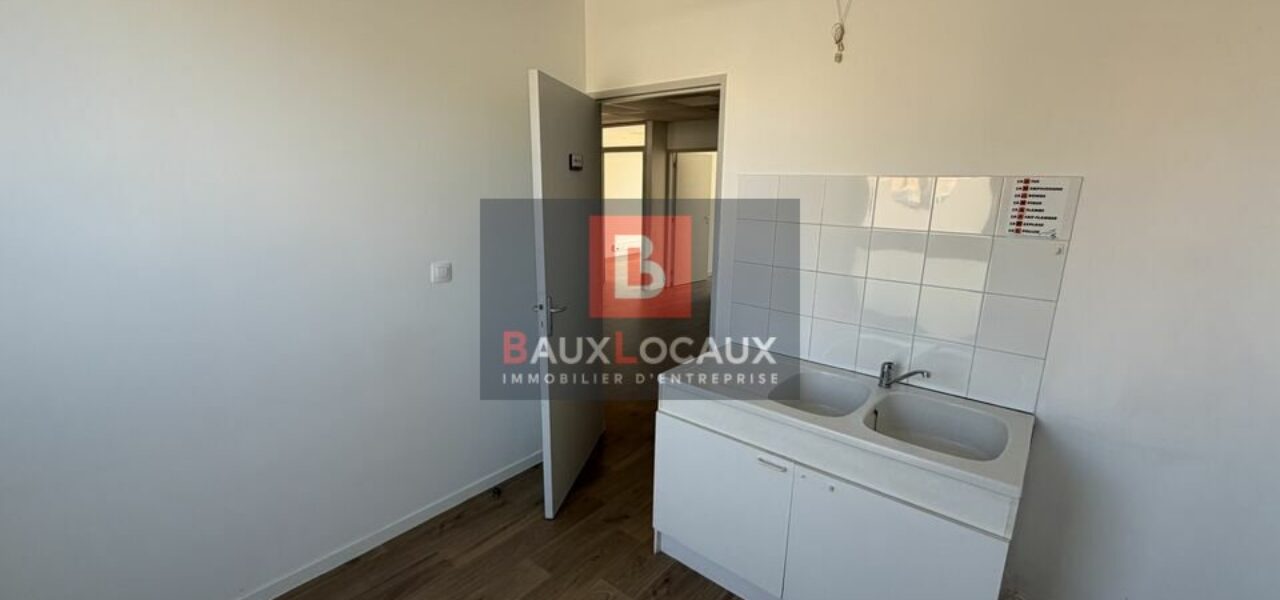 Bureaux à vendre à Le Pontet de 148 m² — photo 5