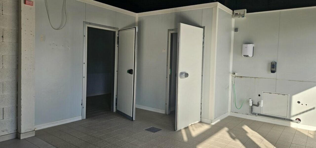 Locaux commerciaux à louer à L'isle-Sur-La-Sorgue de 130 m² — photo 4