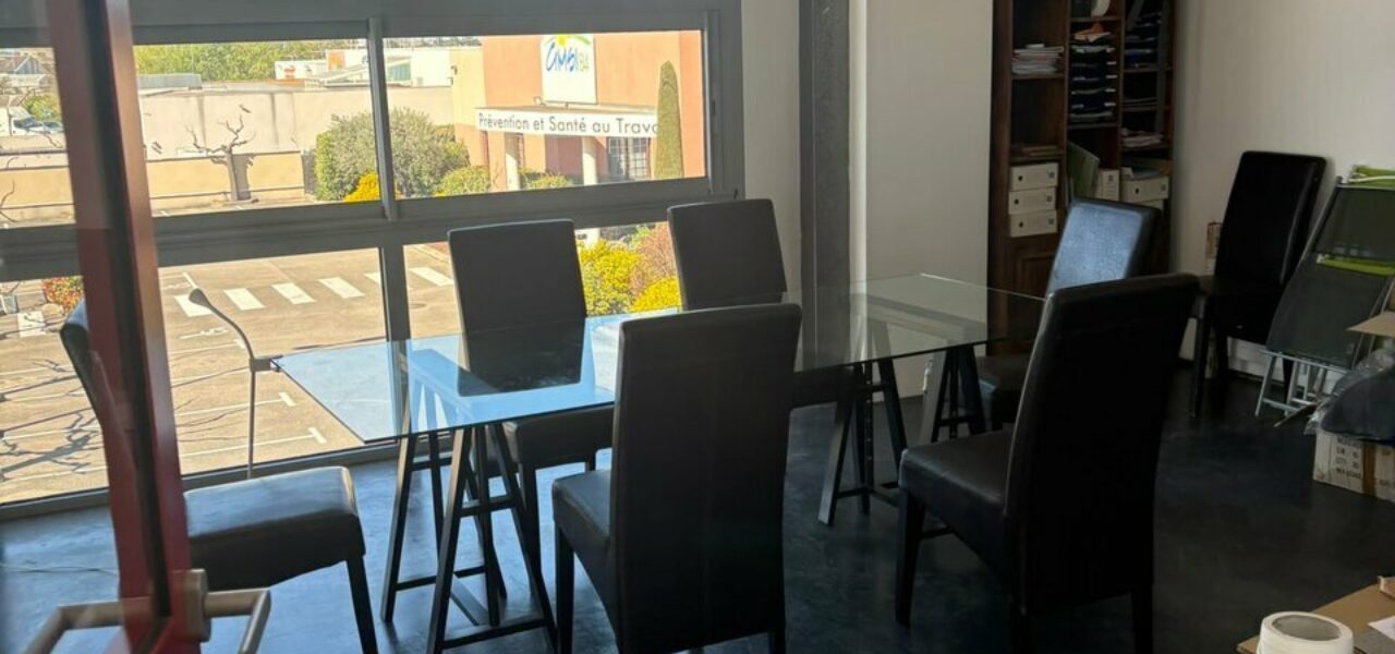 Entrepôt / Logistique & Locaux d'activité à vendre à Carpentras de 1600 m² — photo 5