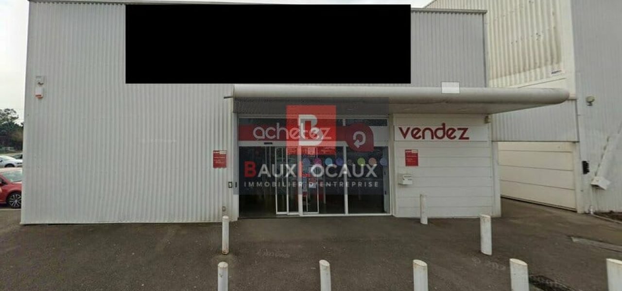 Locaux commerciaux à louer à Ales de 404 m²