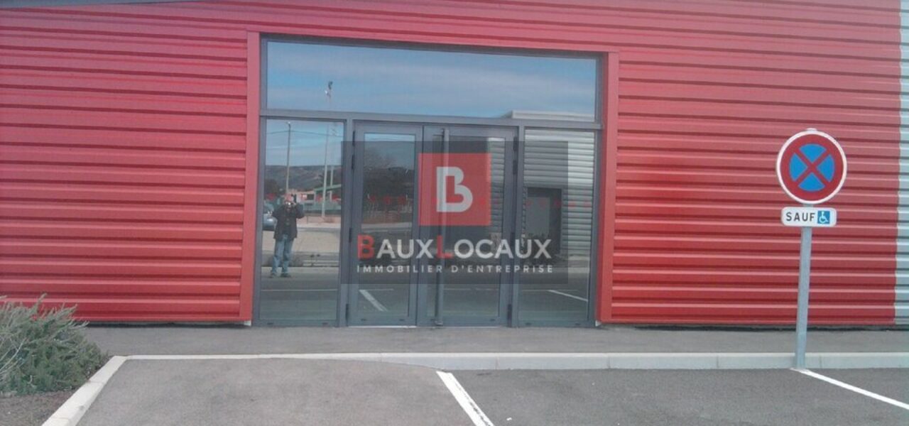 Locaux commerciaux à louer à Senas de 131 m² — photo 2