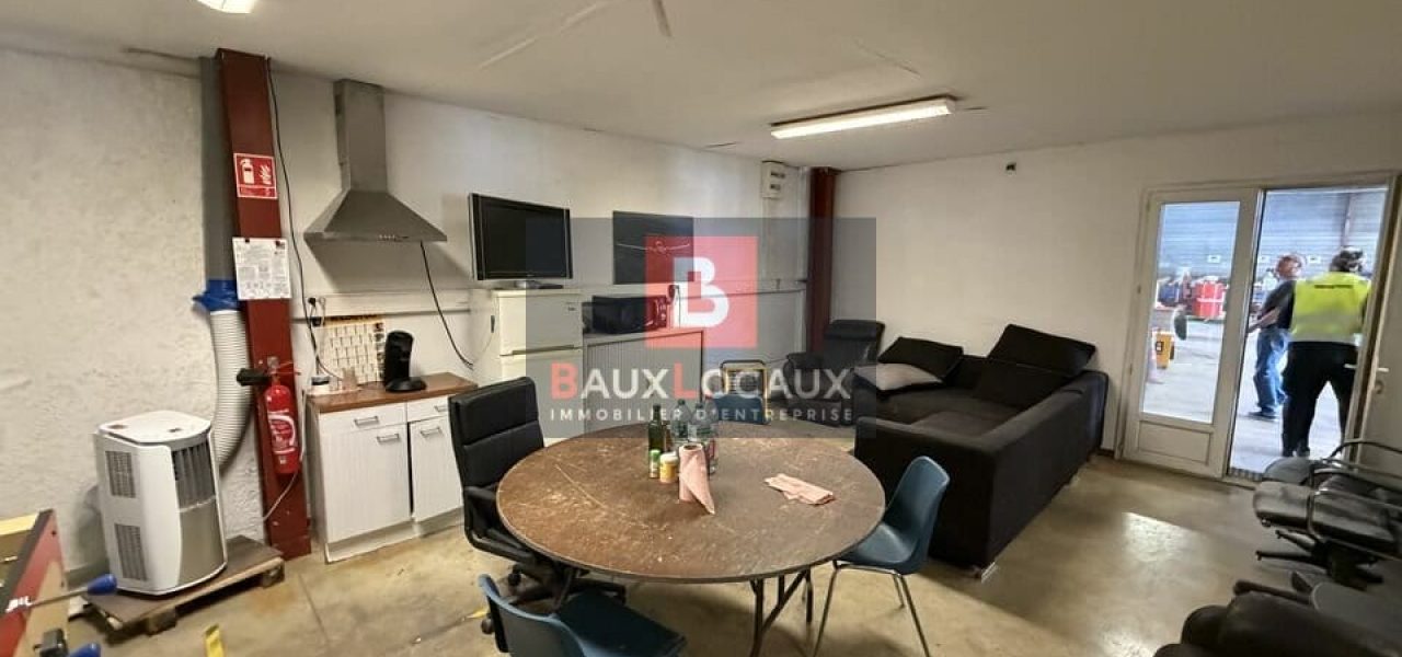 Entrepôt / Logistique & Locaux d'activité à louer à Vedène de 587 m² — photo 7