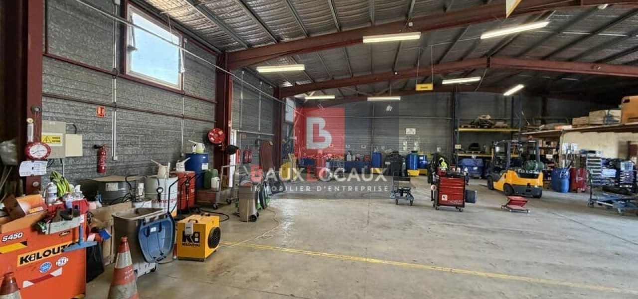 Entrepôt / Logistique & Locaux d'activité à louer à Vedène de 587 m² — photo 2