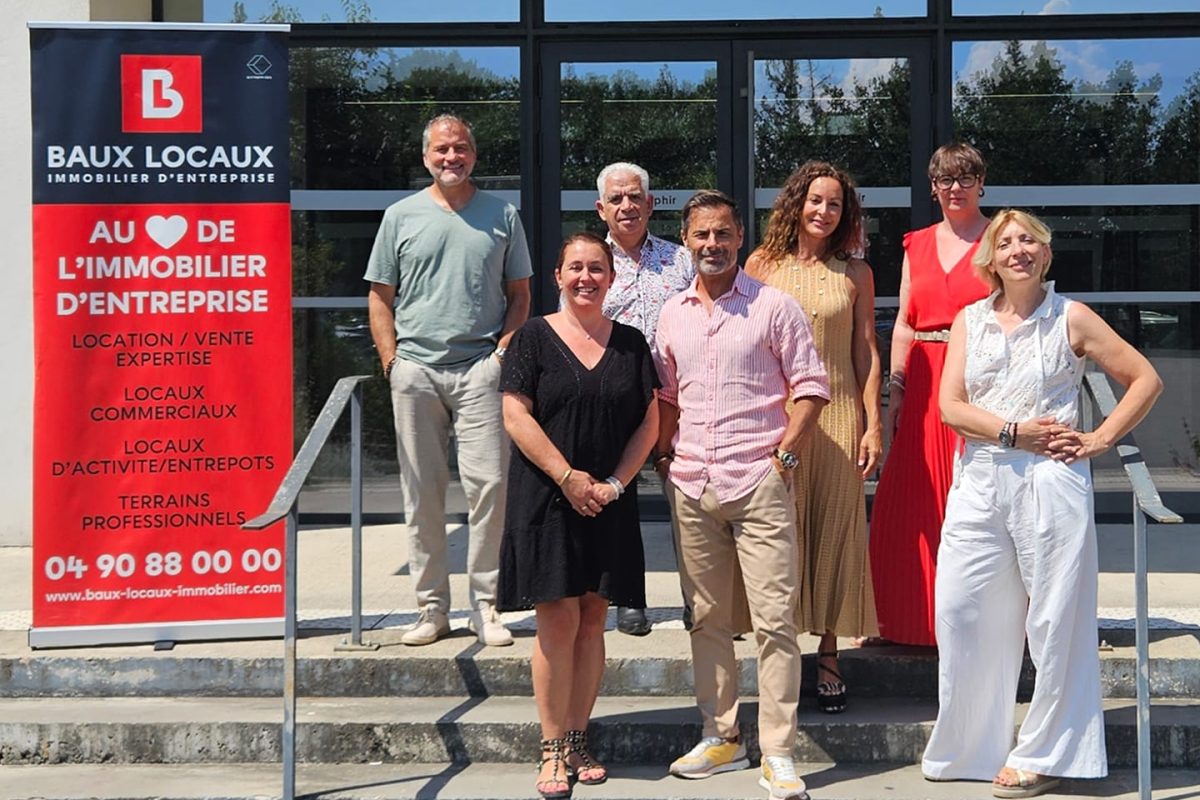 Photo Equipe BAUXLOCAUX Eté 2025 1