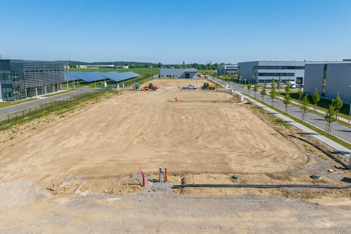 Featured-Image-Gemini-Terrain-a-vendre-zone-industrielle-a-Aureille